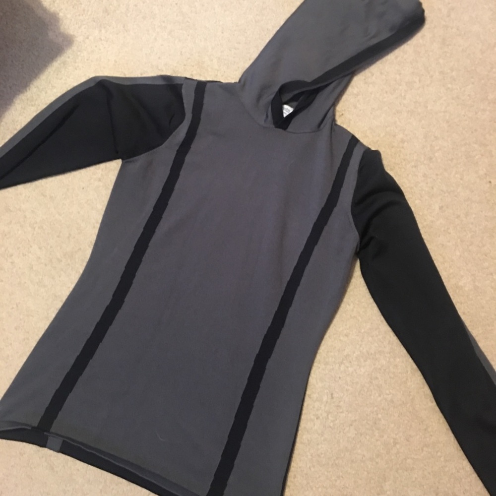 Columbia hooded sweater